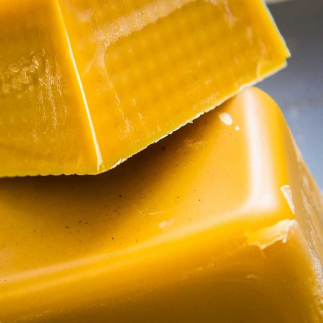 Bienenwachsbarren vomWaschberg