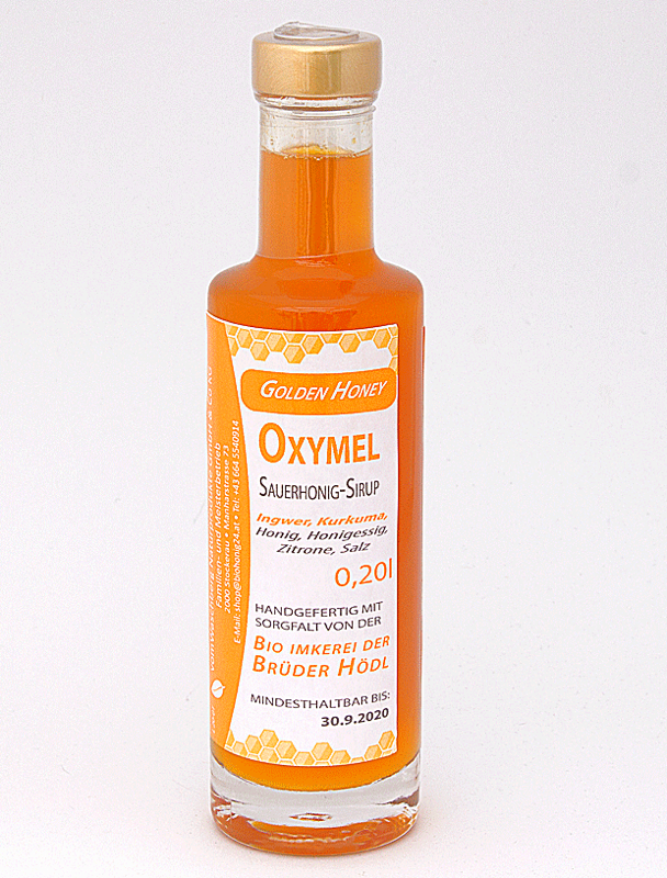 Ein Flasche mit Golden Honey Oxymel - Sauerhonig-Sirup